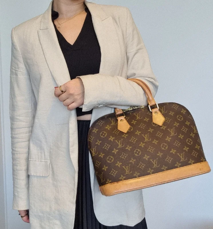 Louis Vuitton Capucines bags with smooth calfskin leather for luxuryLouis Vuitton Alma Monogram PM