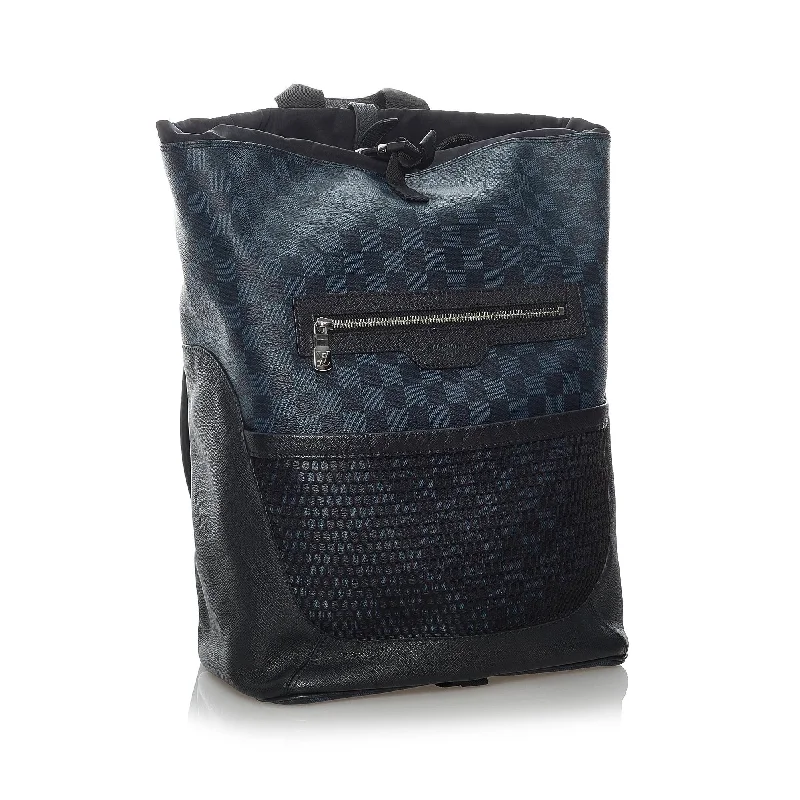 Louis Vuitton Petite Malle bags with a hard - shell structure for uniquenessLouis Vuitton Damier Cobalt Matchpoint Hybrid 36050)