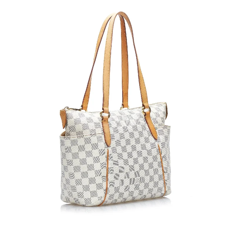 Small - sized Louis Vuitton Pochette Metis bags for a compact carryLouis Vuitton Damier Azur Totally PM (uTMO4x)