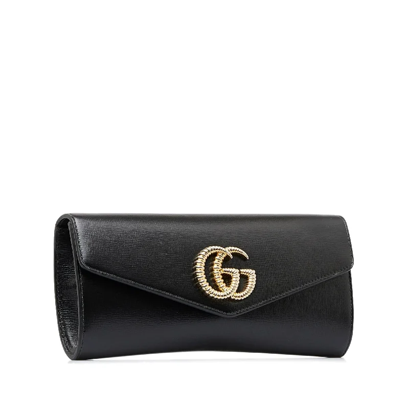 Women Gucci bags with a snap - button closure and a decorative charmGucci GG Broadway Envelope Clutch (4zx3Wq)