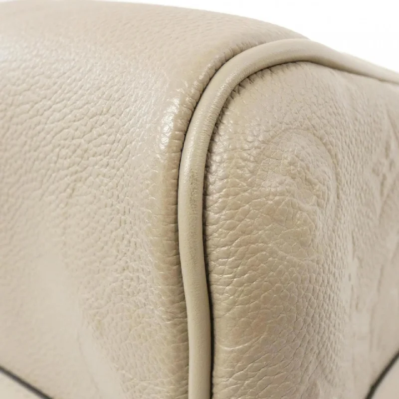 Louis Vuitton Alma bags with a monogram - embossed leather surfaceLouis Vuitton Amplant Keepall