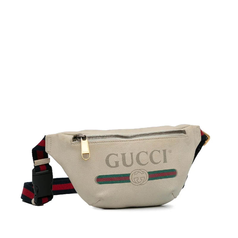 Small - sized Women Gucci shoulder bags for evening outingsGucci Small Logo Belt Bag (SHG-4D5HQu)