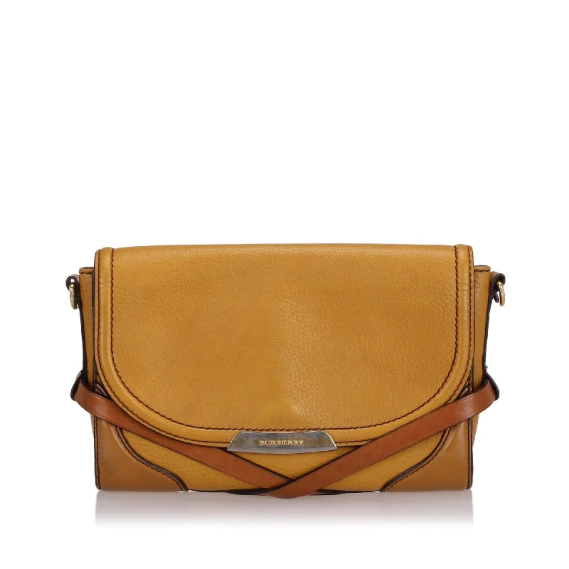 Easy - to - Clean Burberry Bags for Busy LifestylesBurberry Leather Abbott Crossbody Bag (SHG-11577)