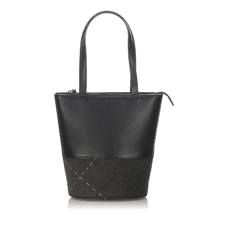 Affordable Replica - Looking Burberry BagsBurberry Black Calf Leather Tote Bag United Kingdom