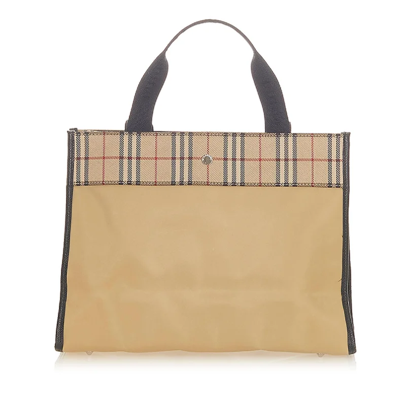 Customizable Burberry Bags with Personalized CharmsBurberry House Check Nylon Tote Bag (SHG-19106)