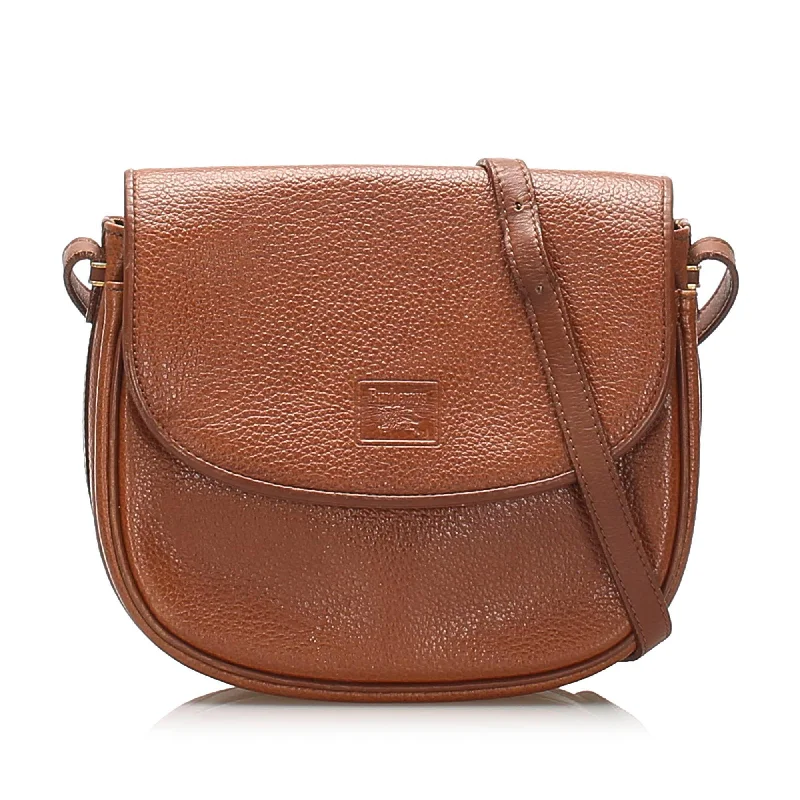 Burberry Bags with Adjustable Shoulder Straps for ComfortBurberry Leather Crossbody Bag (SHG-11440)