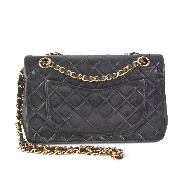 Chanel Classic Flap Bag for Evening PartyChanel Vintage Classic Flap Lambskin Black - Series 1