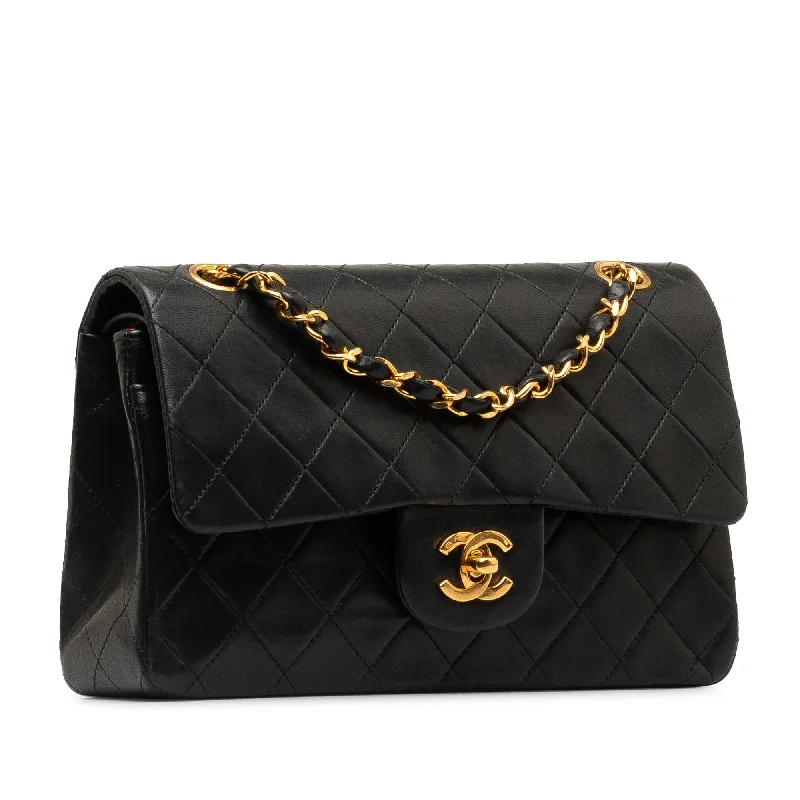 Chanel bags with leather and tweed combinationsChanel Small Classic Lambskin Double Flap (RTXYTz)