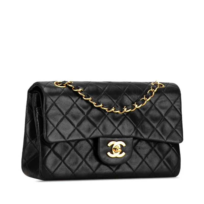 Chanel bags for those who value investment piecesChanel Small Classic Lambskin Double Flap (wzVZB4)