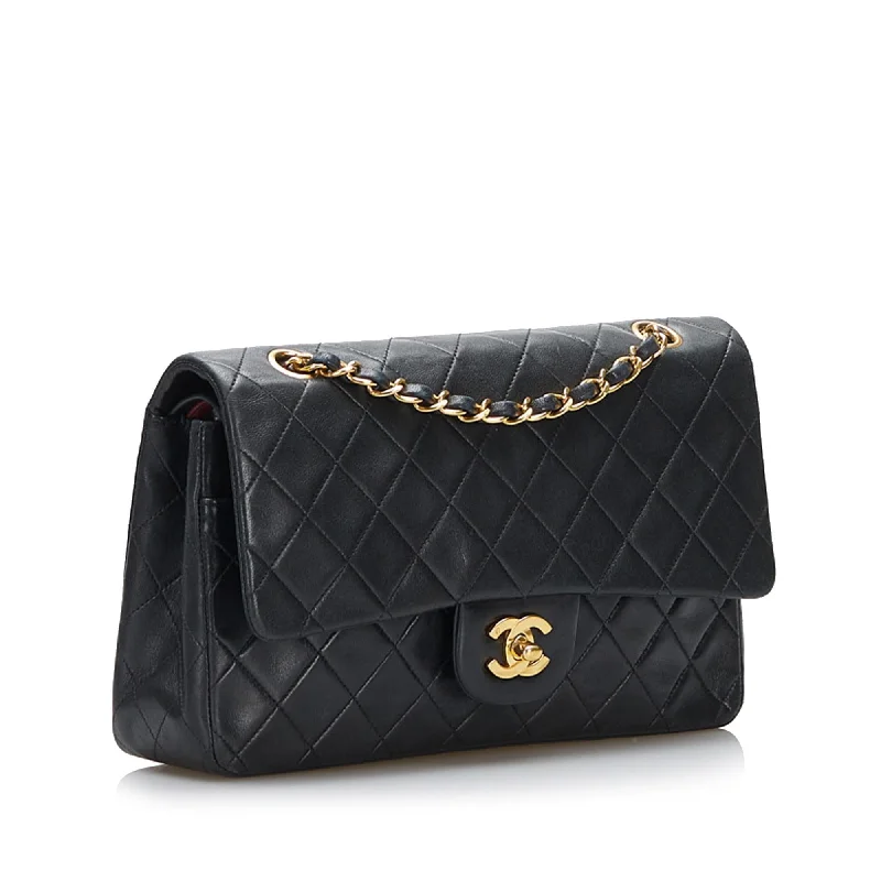 Chanel Handbag with Adjustable Strap for ComfortChanel Small Classic Lambskin Leather Double Flap Bag (AUyedS)