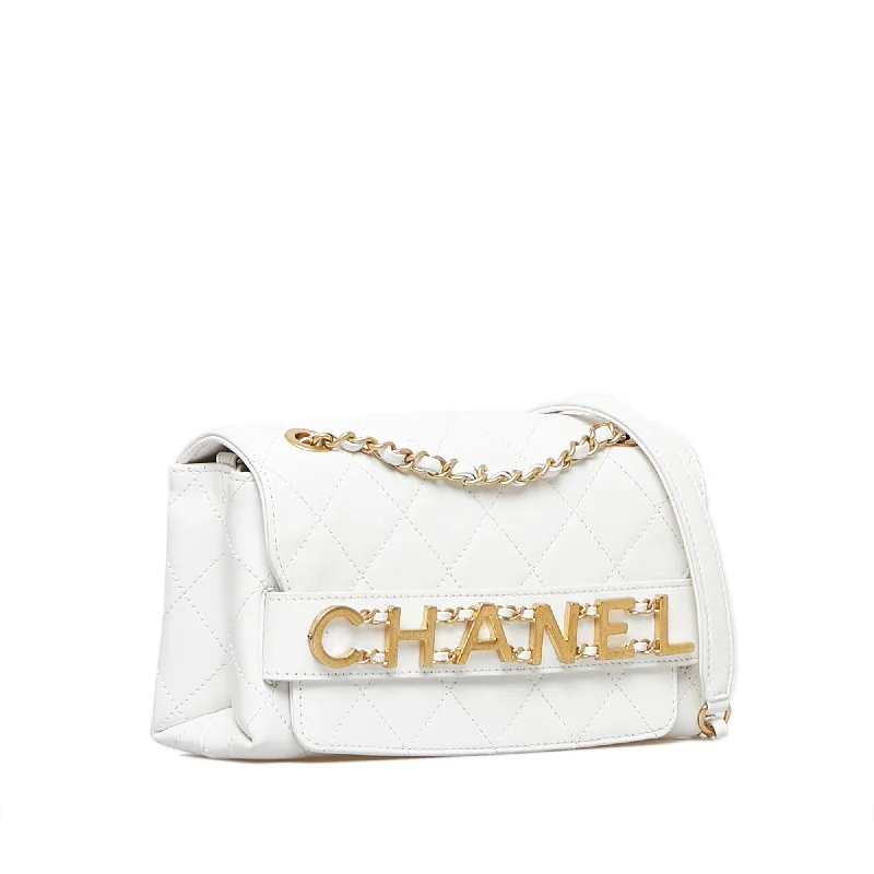 Chanel bags for women who appreciate fine craftsmanshipChanel Small Lambskin Enchained Flap Bag (nHd7s9)