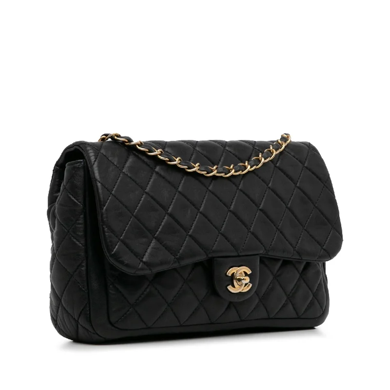 Chanel bags with exclusive seasonal releasesChanel Small Lambskin Single Flap (HELS4Y)