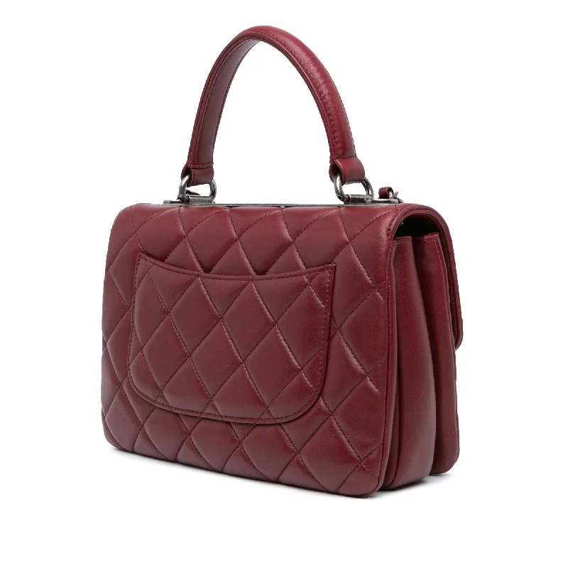 Chanel Lightweight Handbag for Daily ErrandsChanel Small Quilted Lambskin Trendy CC Flap (q7W76g)