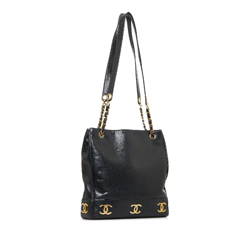 Chanel All - Match Handbag for Versatile StylingChanel Triple CC Tote (nxLdBq)