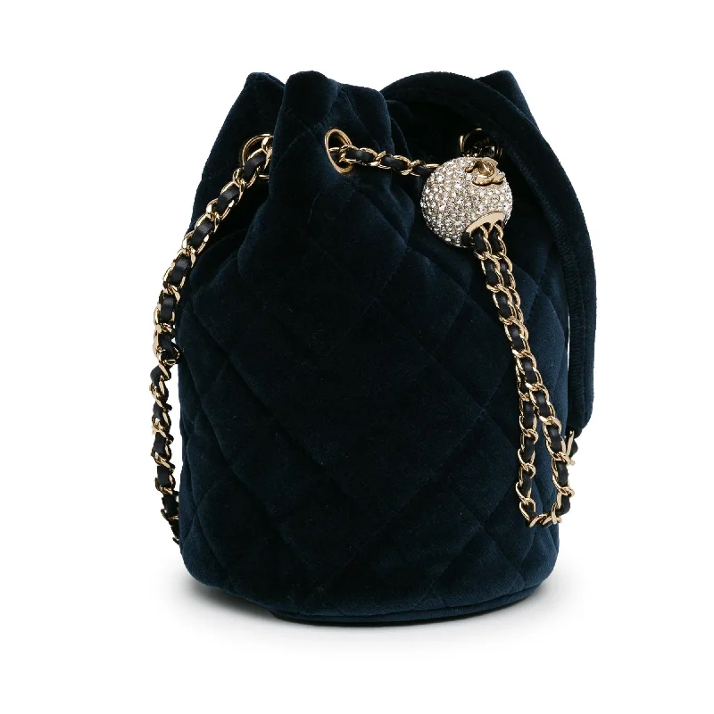 Chanel leather bags for everydChanel Velvet Crystal Pearl Crush Bucket Bag (ZkZa1i)