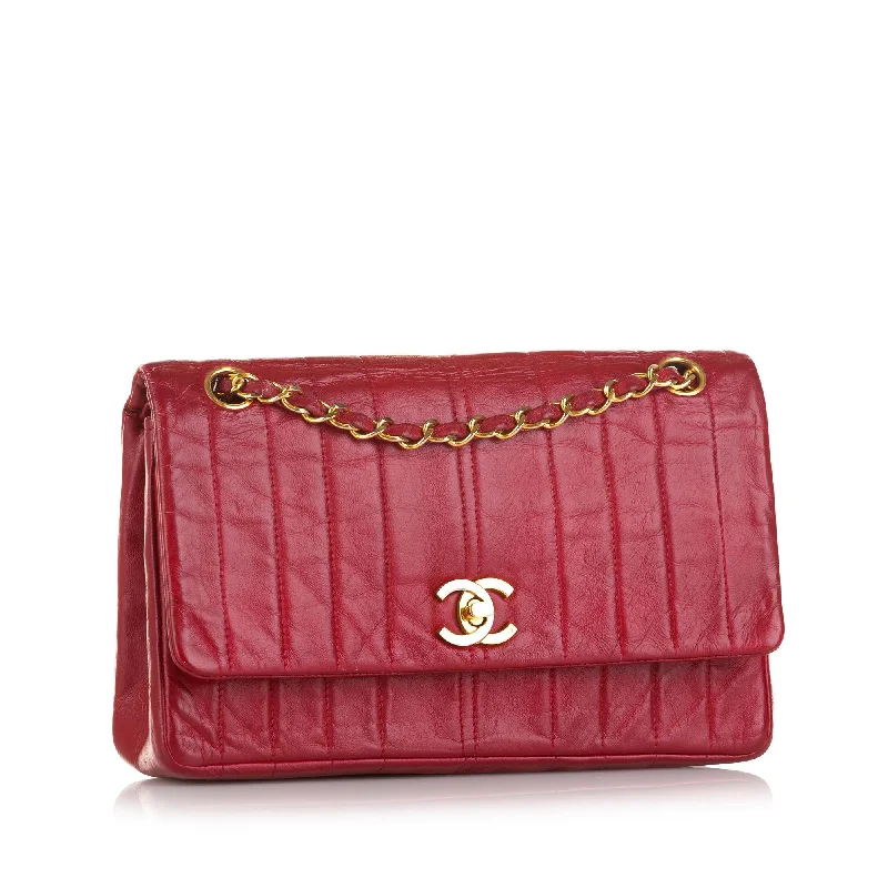 Chanel bags with the perfect balance of luxury and functionalityChanel Vertical Flap Bag (9sL0o7)