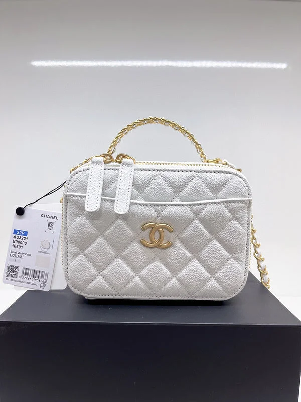 Chanel bags with intricate metal hardwareWF - Chanel Bags - 3182