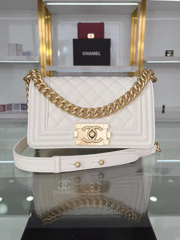 Chanel bags with the perfect balance of luxury and functionalityWF - Chanel Bags - 3185